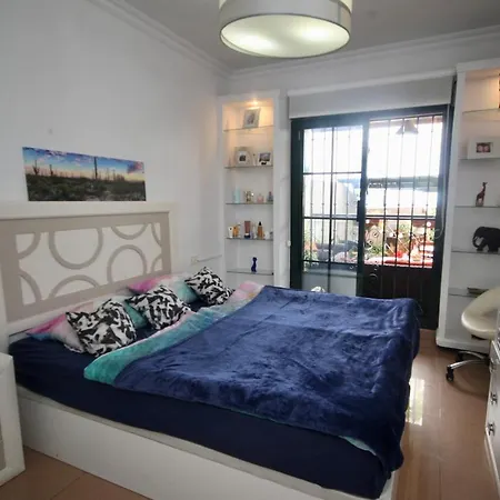 Ojos Bonitos אדחה