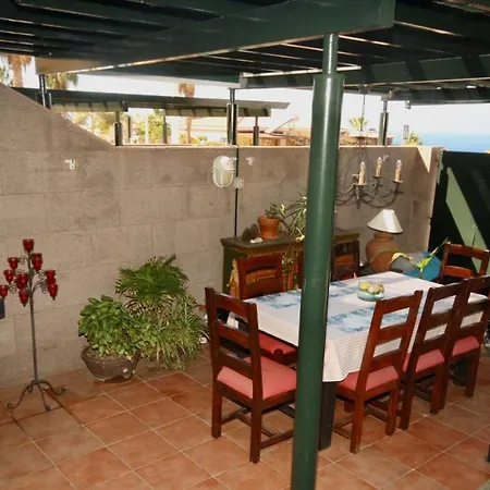 Ojos Bonitos אדחה