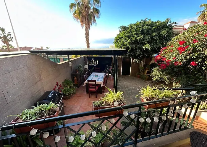 Ojos Bonitos Costa Adeje (Tenerife)